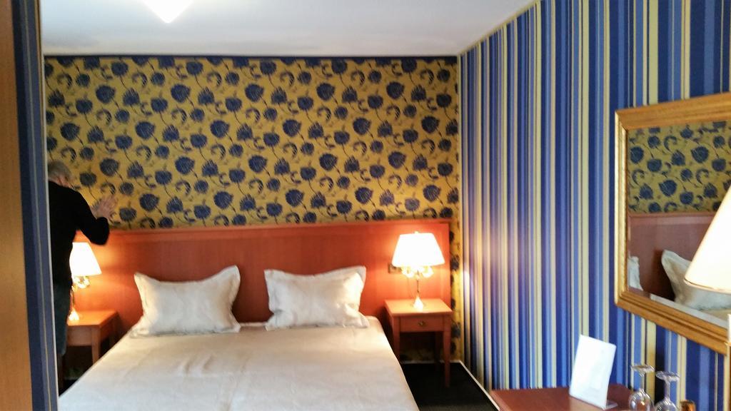 Landhaus Rebstock Worms Kamer foto