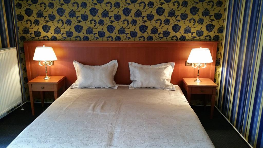 Landhaus Rebstock Worms Kamer foto